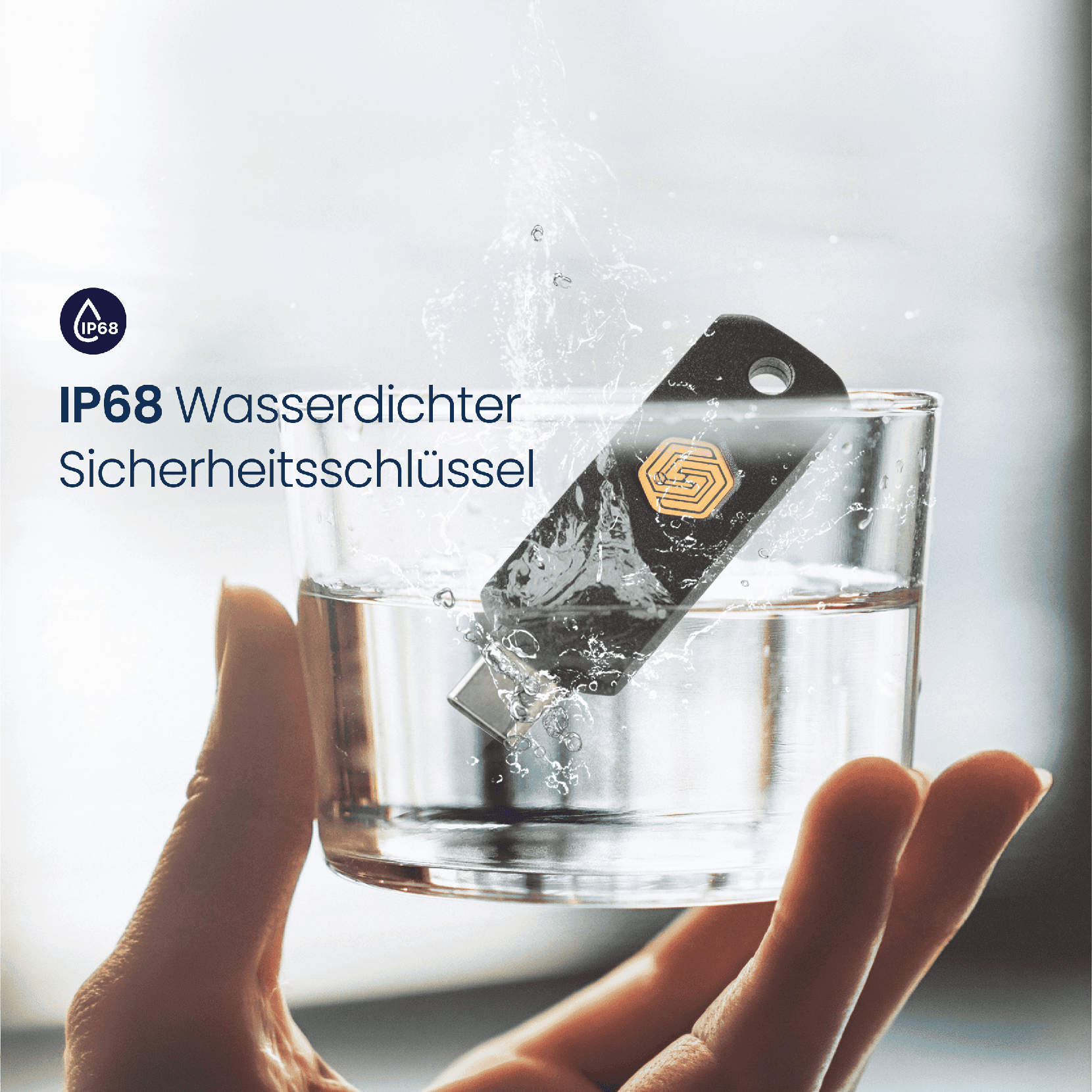 Wasserdichter Sicherheitsschlüssel in Wasser, IP68 Schutzklasse.