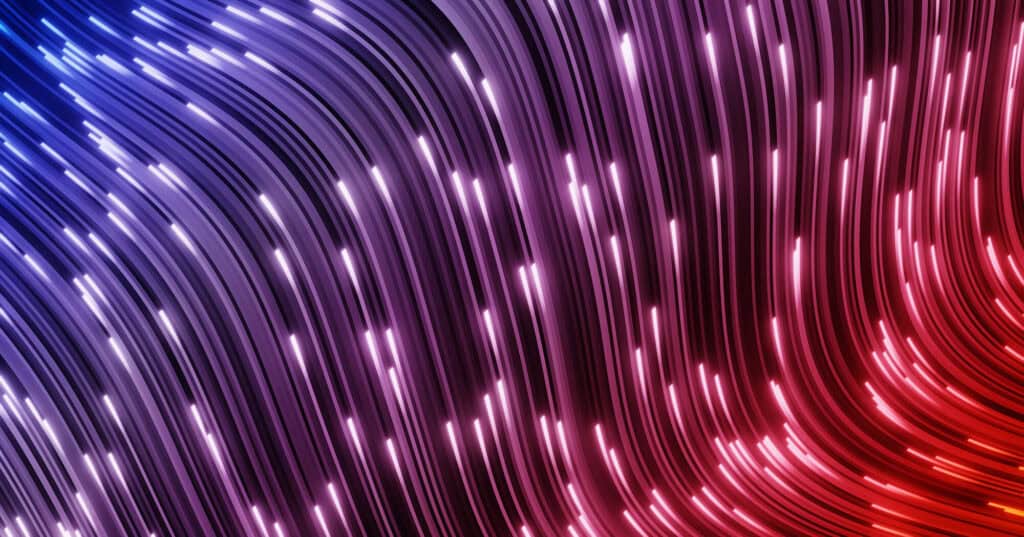 Bunte Lichterkette in Violett und Rot für innovative Sicherheit.